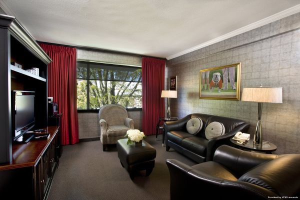 Hotel UGA GEORGIA CENTER (Winterville)